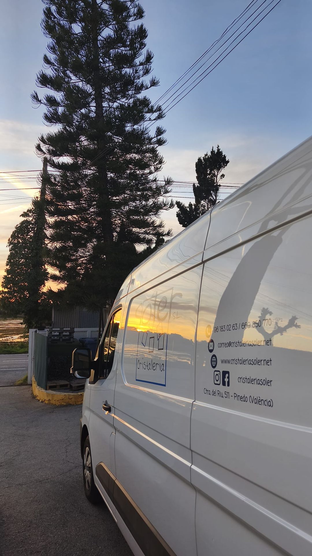 Furgoneta cristalería soler