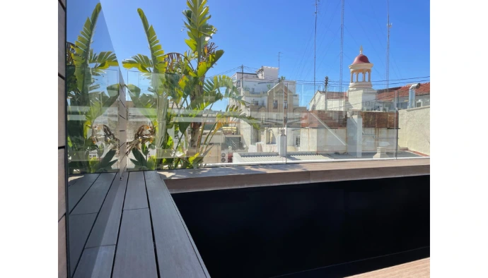 Barandilla para terraza con puerta con cerradura