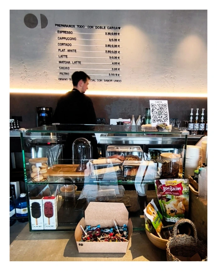 Vitrina para productos alimentación en cafetería